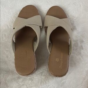 Kenneth Cole Women's Cream Slide Sandals